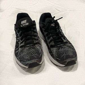 Nike Air Zoom Pegasus 32 Sneakers